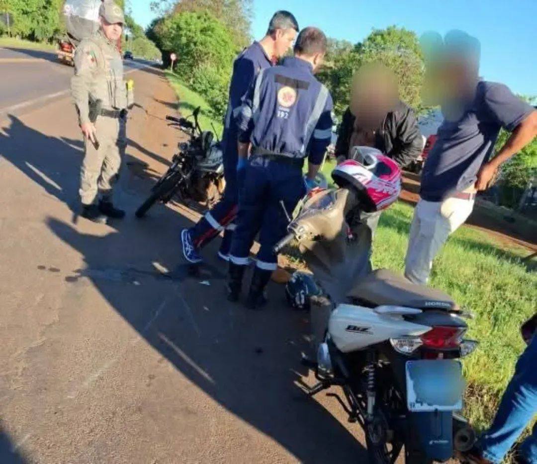 Acidente entre duas motos deixa feridos em Ijuí