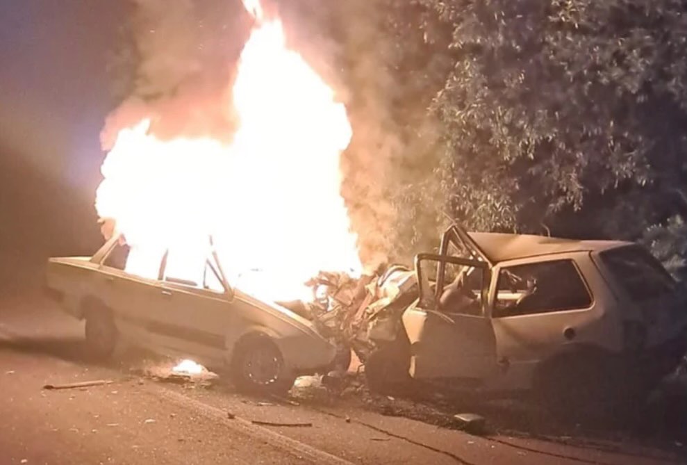 COLISÃO FRONTAL DEIXA TRÊS VÍTIMAS FATAIS NA RS 307 EM SÃO PAULO DAS MISSÕES