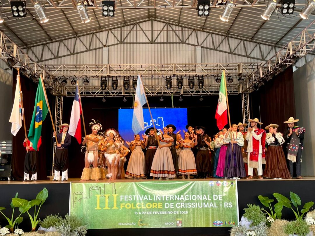 🌎✨ Encerramento do III Festival Internacional de Folclore