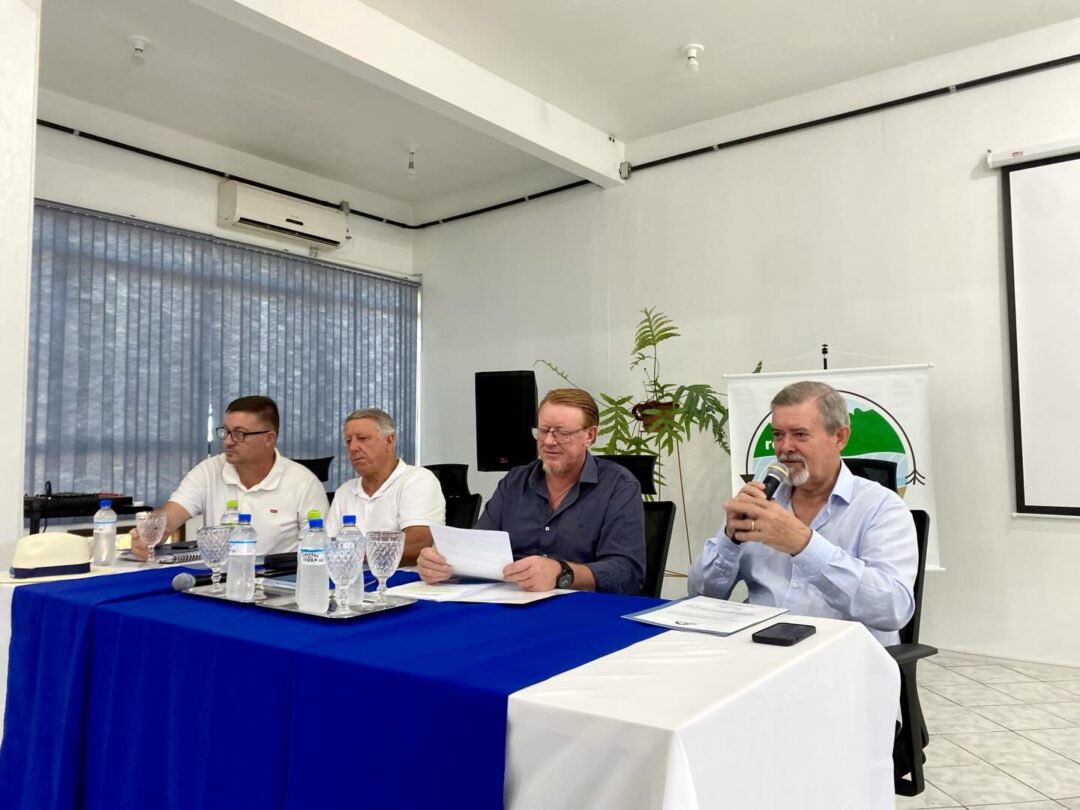 Assembleia da AMUCELEIRO aconteceu em Crissiumal