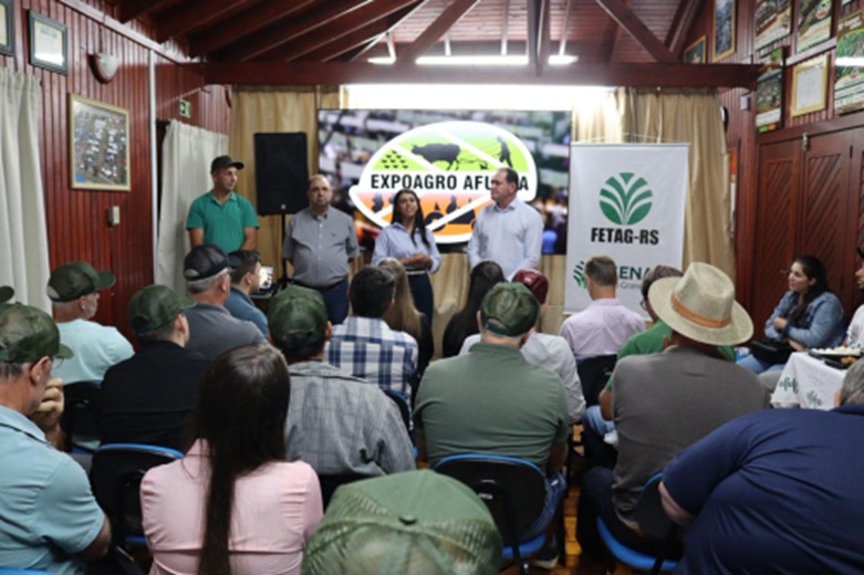 Reunião na Expoagro Afubra expõe crise na comercialização do tabaco no RS