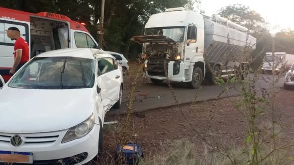 Acidente na ERS-587 deixa duas pessoas feridas em Seberi