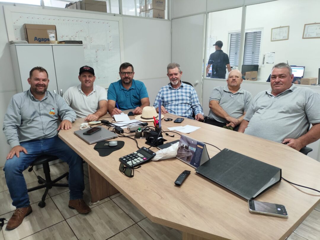 Nova Candelária busca parceria para expansão da avicultura com a empresa Mais Frango