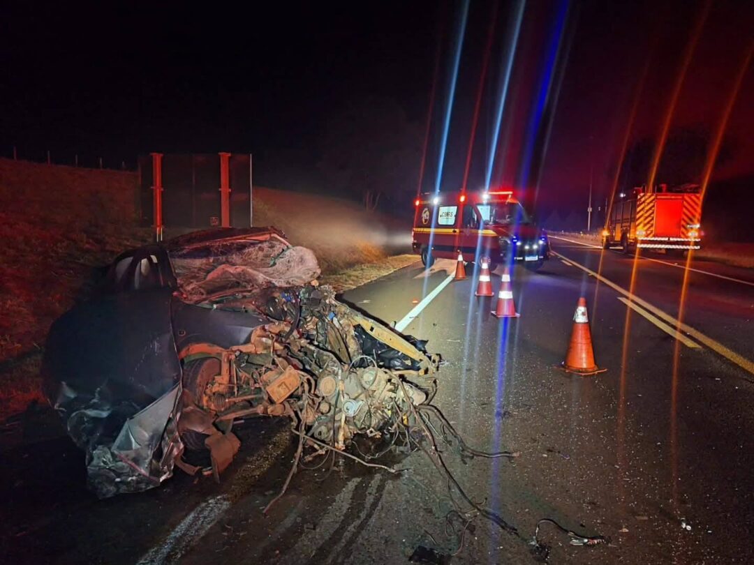 HOMEM MORRE EM COLISÃO FRONTAL NA BR-386 NA NOITE DE SÁBADO