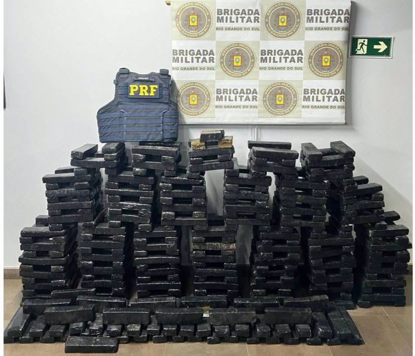 Brigada Militar e PRF apreendem 243 kg de maconha em Seberi