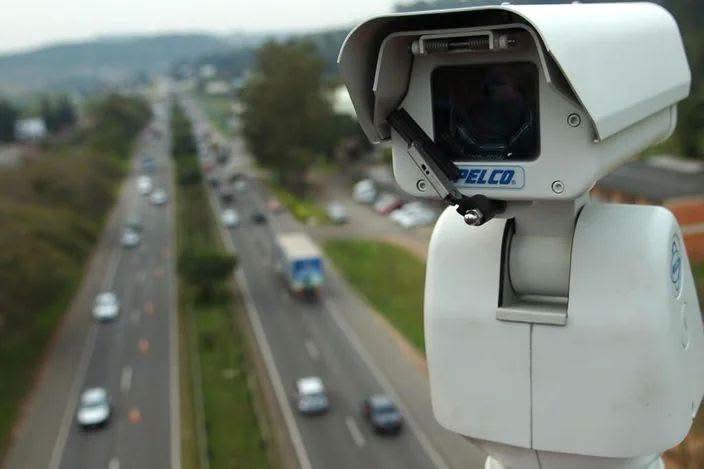 🚨 CÂMERAS COM INTELIGÊNCIA ARTIFICIAL VÃO FLAGRAR INFRAÇÕES DENTRO DE VEÍCULOS NO RS